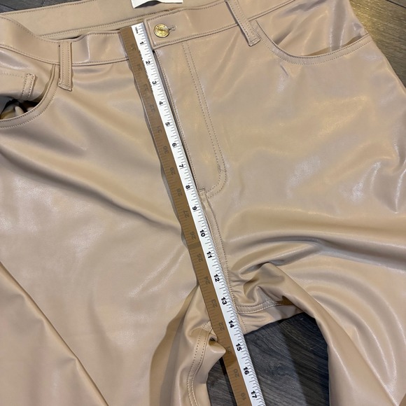 Abercrombie & Fitch Women 90s Straight Ultra High‎ Rise Faux Leather Pants 16 - Picture 9 of 9